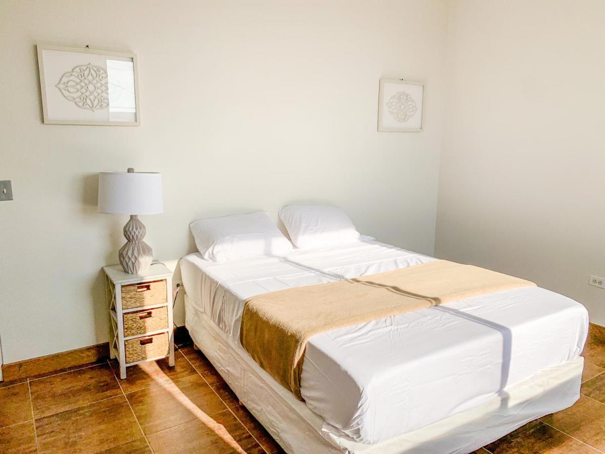 Beautiful 3 Bdr 2,5 Bath- Steps From Beach W/Pkg Tijuana Eksteriør billede